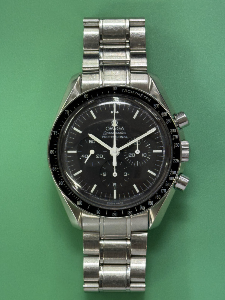 オメガ　スピードマスター